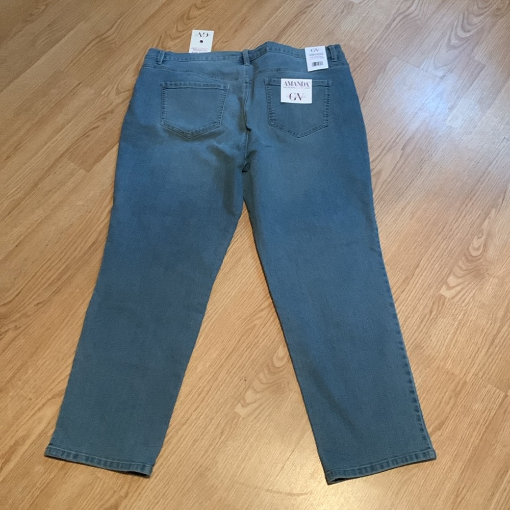 NWT Gloria Vanderbilt Amanda Jeans - Picture 3 of 5